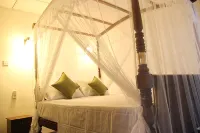 Sooriya Sewana Guest House - 3-Star