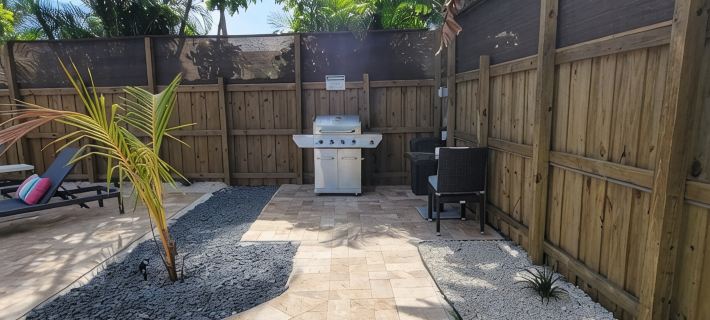 Designer 3 Br Home Heated Pool 3 mi. from the Beach & Downtown Private Backyard Ξενοδοχεία στην πόλη Boca Raton