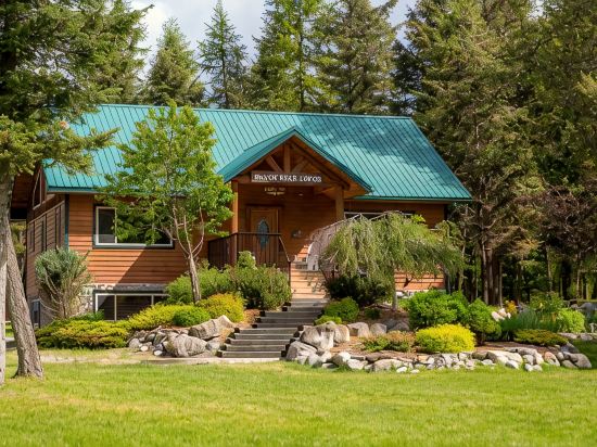 Large Whitefish Lodge • RV Spot • Near Glacier & Skiing• Hot Tub• Firepit