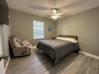 Under the Oaks Un-refined Florida Living - Homestays