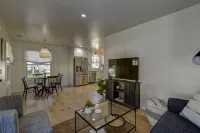 Charming downtown bungalow on Park Avenue - 4-Star