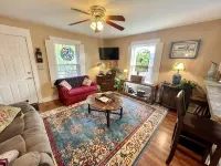 Crossroads Country Cottage - 4-Star
