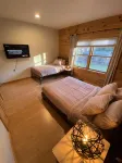 Catskills Getaway Home W/ Hot tub, Game room, fire pit and basketball court - Boutique
