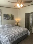 Tiny’s  Retirement Home near the trails - 3-Star