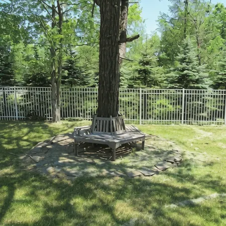 Stunning Lakefront, 1 King, 3 Queens, 3 Double Beds