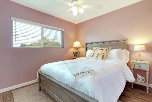 Old Towne Orange, Chapman University,  Disneyland and the Convention Center - 3-Star