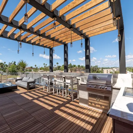Beautiful Modern 2-Bed in DT Vista!