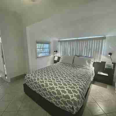 Fall Specials Now Available- 3Bdr./3ba. Updated Home Canal Access to Sombrero Rooms