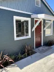 East Main Downtown Bungalow - บูติค