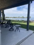 俄亥俄州洛雷恩湖畔靜居-俯瞰伊利湖美景度假屋 - 4星級