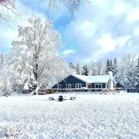 River & Golf Mountain Retreat