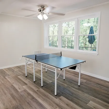 Spacious 6 bedroom home near Downtown Macon!