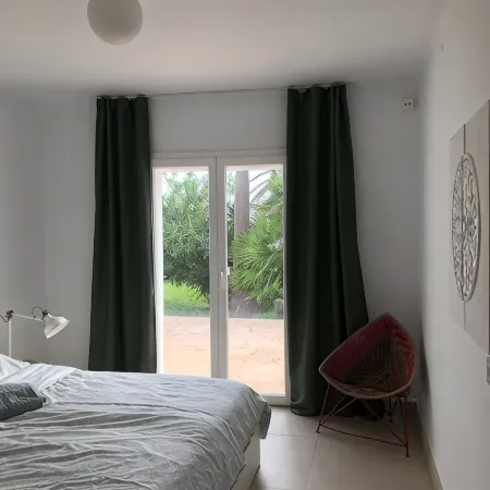 House by the sea, private pool, sea view, roof terrace, air conditioning, WLAN, sep. Studio