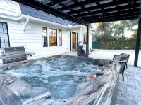 Renovated Dutch Colonial Home in Ocala ❤️ + Pet Friendly - Bungalows