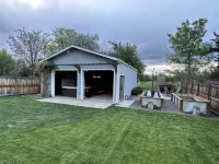 Cozy 3Br Home with AC, Hot Tub & Walkable Restaurants - 3-Star