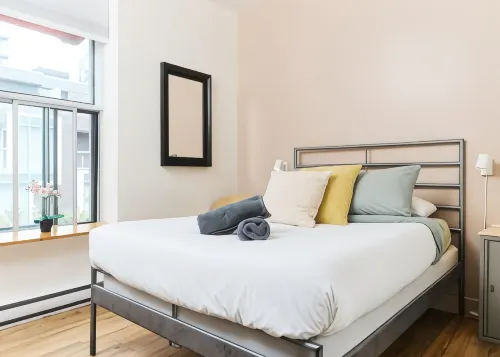 Auberge Saintlo Montréal Hostel - hostel