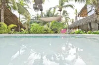 Casa Maria Bonita Hotel & Restaurant El Cuyo by Spot Rentals - piscine