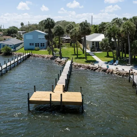 New Modern Waterfront Bungalow Retreat + Tropical Vibes + Fishing Paradise!
