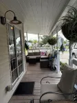 Renovated 1925 Bungalow • Heated Pool • 3Br En-Suite • 2 Mi to Venice Beach - 4 ดาว