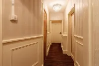 Hubert House - 4-Star