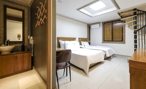 Lounz Stay Hotel Hwasoon - 2 Sao
