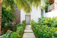 Casa Alegria by Sandy Powerful - Bungalows
