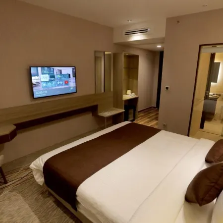 Pearl Hotel