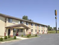 Super 8 by Wyndham Austin MN Hotels in Austin