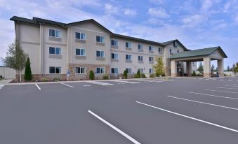 Quality Inn & Suites Sequim at Olympic National Park