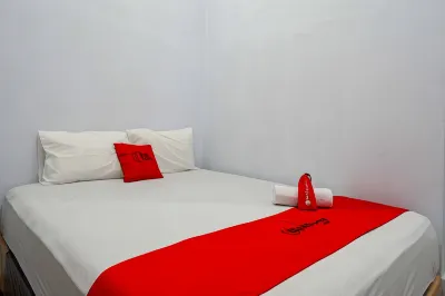 RedDoorz Syariah @ Gatot Subroto Street Bandung 4 Hotels in Bandung City