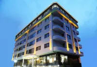 Bayrak Grand Hotel Hotels in Hizarli Mahallesi