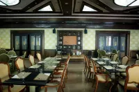 Ruean Phae Royal Park Hotel - breakfast