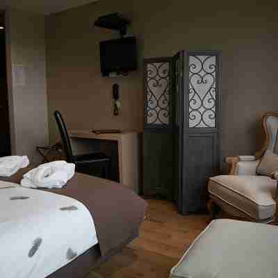 Hotel Callecanes Rooms