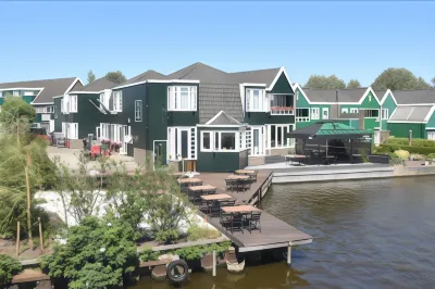 Boutique Hotel Zaan Hotel dekat Koemarkt Purmerend uit 1645
