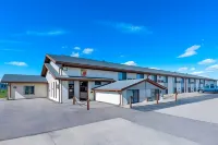 Super 8 by Wyndham Devils Lake Hotel dekat Bandara Regional Devils Lake