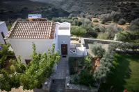Lenikos Resort