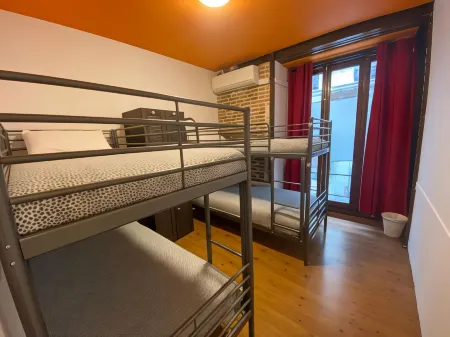 Arc House Pop Art Отели рядом с достопримечательностью «KeepCoding»