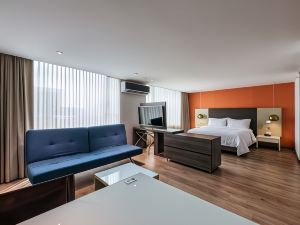 Holiday Inn Express & Suites HIEX麥德林