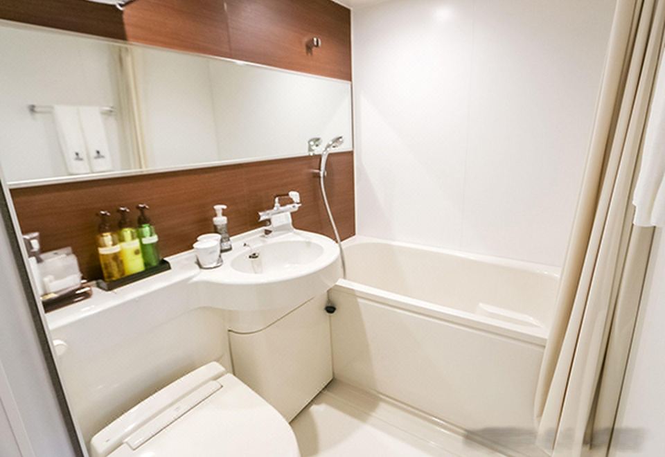 3. Hotel Li..