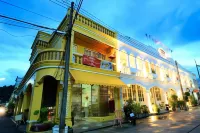 Baan PhuAnda Phuket Hotel in zona The Heritage Suites