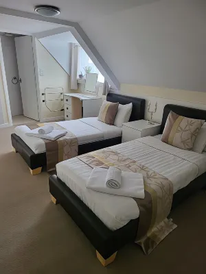 The Old Bank House Hotel - 2-Star
