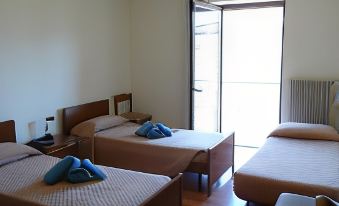 Hotel Galles - Housity