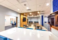 Holiday Inn Express & Suites Harrisonburg – University Area