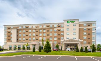 Holiday Inn & Suites Farmington Hills - Detroit NW