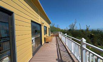 Great Cistern Beach Village