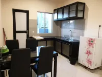 Sharon Square Apartment Отели в г. Batam Center