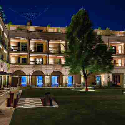 Hotel du Roi & Spa by Sowell Collection Hotel Exterior