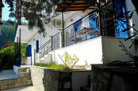 Fengeros Village Hotel di Megali Ammos