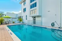 Naples Park Central Hotel - pantai