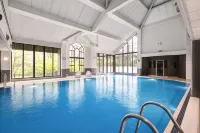 Holiday Inn Glasgow - East Kilbride Hotels in Гіффнок